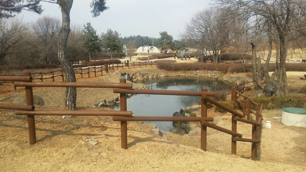연천군 전곡읍 선사유적지(2단 원주목 휀스)-39-2.jpg